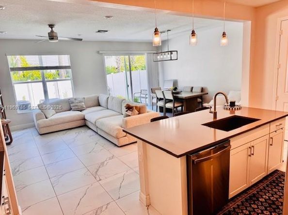 4342 Lago Drive, Pompano Beach FL 33064