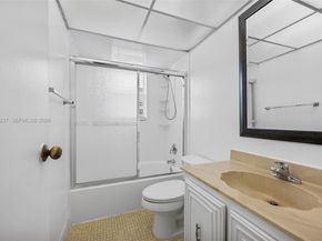 2861 Somerset Drive 104, Lauderdale Lakes FL 33311
