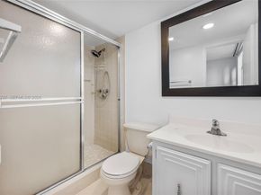 2861 Somerset Drive 104, Lauderdale Lakes FL 33311