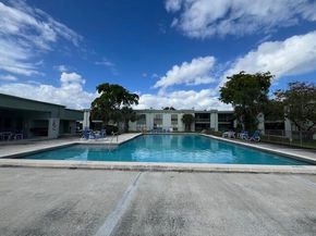 4054 N Pine Island Road 1a, Sunrise FL 33351