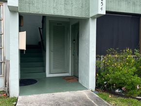 4054 N Pine Island Road 1a, Sunrise FL 33351