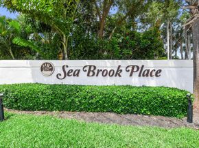 170 Seabreeze Circle, Jupiter FL 33477