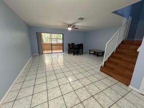 10987 Royal Palm Boulevard 9, Coral Springs FL 33065