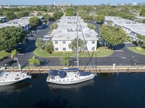 6299 Bay Club Drive 4, Fort Lauderdale FL 33308