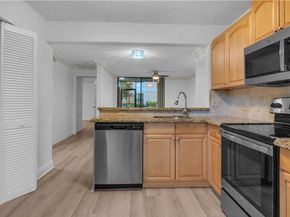 5681 Riverside Dr 101A6, Coral Springs FL 33067