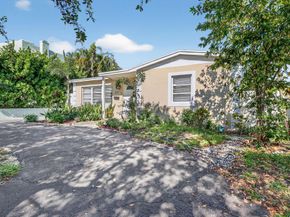 831 30th Court, West Palm Beach FL 33407