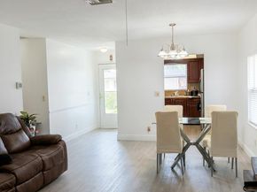 2898 Ashley Dr Drive E C, West Palm Beach FL 33415