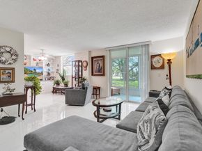 6461 NW 2nd Avenue Five, Boca Raton FL 33487
