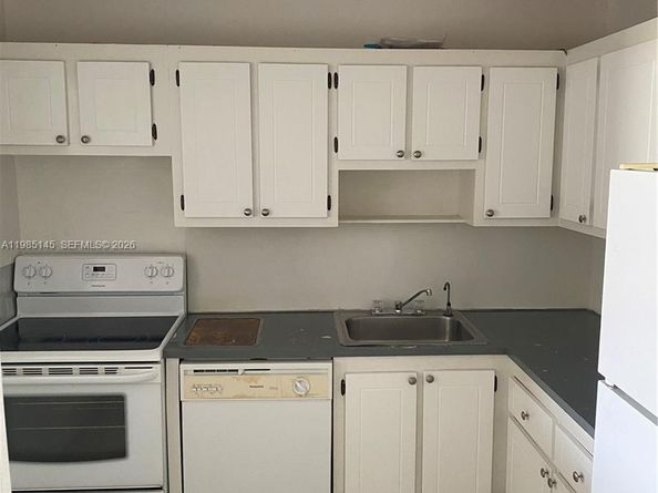 16950 W Dixie Hwy A-529 A529, North Miami Beach FL 33160