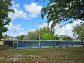 9440 Live Oak Place 402, Davie FL 33324