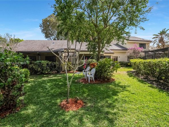 349 NW 94th Terrace, Plantation FL 33324