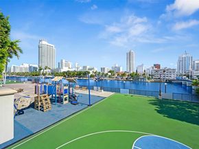 4101 Pine Tree Drive 919, Miami Beach FL 33140