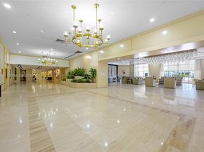 4101 Pine Tree Drive 919, Miami Beach FL 33140