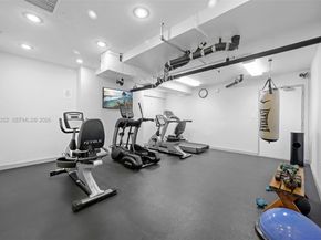 4101 Pine Tree Drive 919, Miami Beach FL 33140
