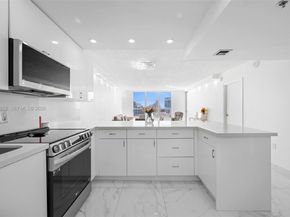 4101 Pine Tree Drive 919, Miami Beach FL 33140