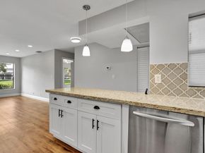 4771 NW 22nd Street 42121, Coconut Creek FL 33063