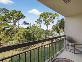 1901 Marina Isle Way 304, Jupiter FL 33477