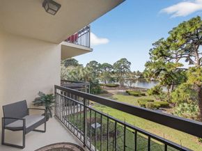 1901 Marina Isle Way 304, Jupiter FL 33477