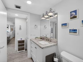 1901 Marina Isle Way 304, Jupiter FL 33477