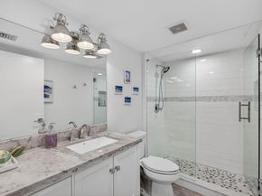 1901 Marina Isle Way 304, Jupiter FL 33477