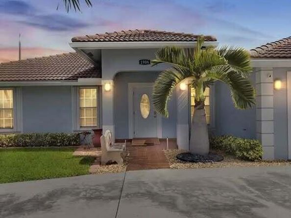 1906 N N A St Street, Lake Worth Beach FL 33460