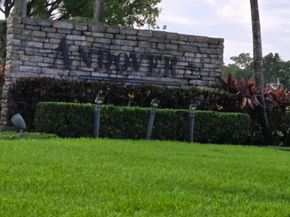10291 N Andover Coach Lane B2, Wellington FL 33449