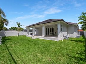 2850 NW 5th Street, Miami FL 33125