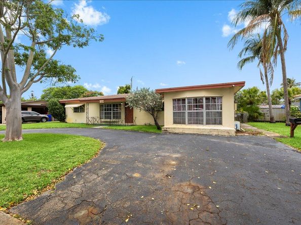 1329 SW 1st Terrace, Pompano Beach FL 33060