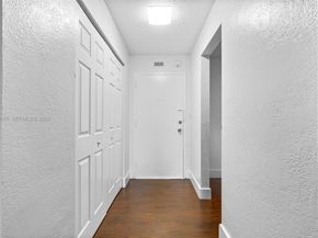 1800 Sans Souci 332 332, North Miami FL 33181