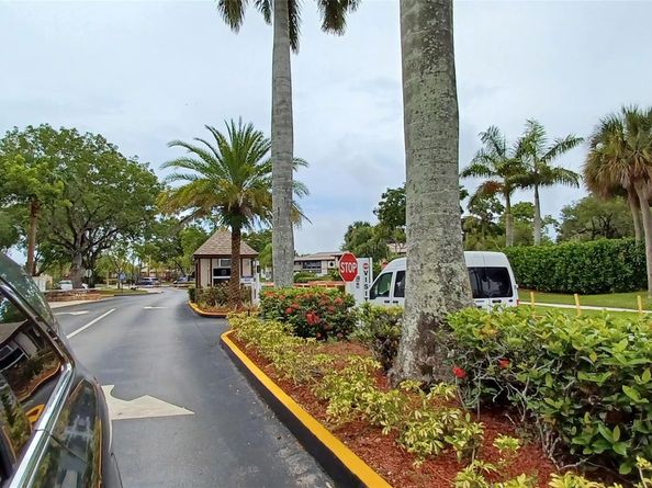 Undisclosed Address #FX-10392398, Tamarac FL 33321