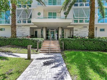 353 Sunset Dr