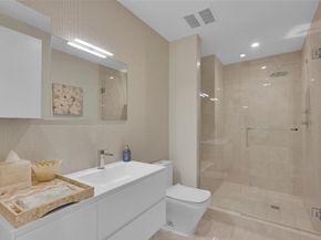 353 Sunset Dr 402, Fort Lauderdale FL 33301