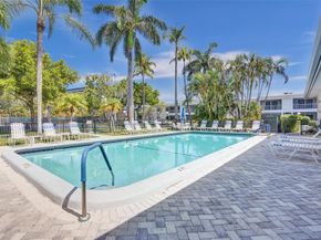 6249 Bay Club Dr 4, Fort Lauderdale FL 33308