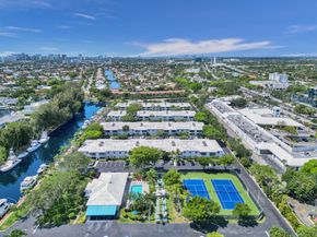 6249 Bay Club Dr 4, Fort Lauderdale FL 33308
