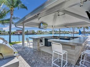 6249 Bay Club Dr 4, Fort Lauderdale FL 33308