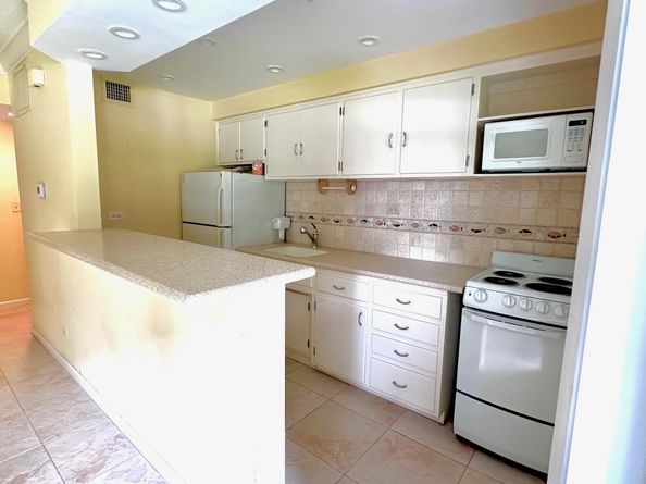 414 Seasage Drive 3, Delray Beach FL 33483