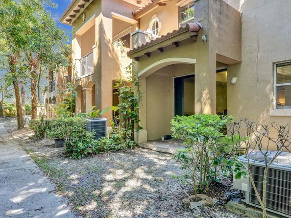2947 Hope Valley Street 203, West Palm Beach FL 33411