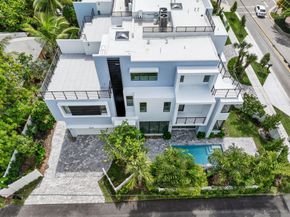 204 Osceola Park Lane, Delray Beach FL 33483