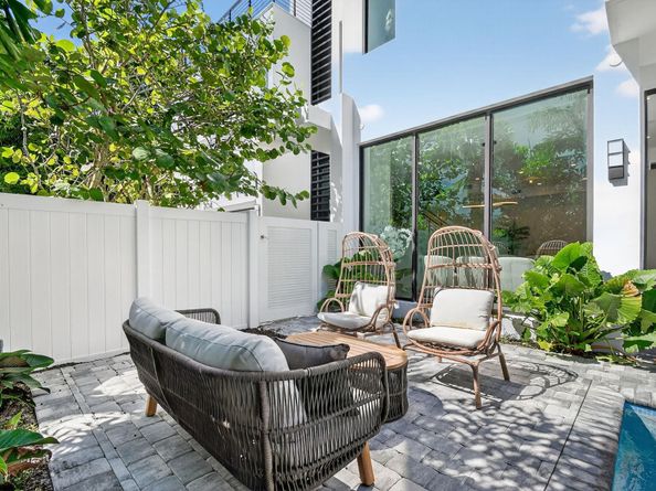 204 Osceola Park Lane, Delray Beach FL 33483