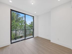 204 Osceola Park Lane, Delray Beach FL 33483
