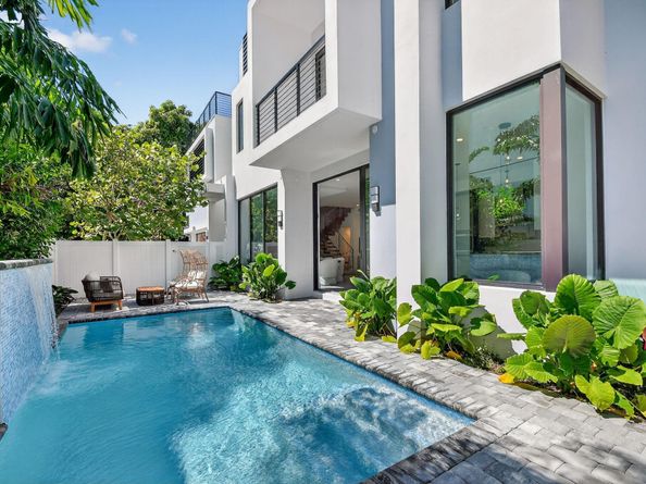204 Osceola Park Lane, Delray Beach FL 33483