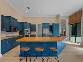 2911 Bent Cypress Rd, Wellington FL 33414