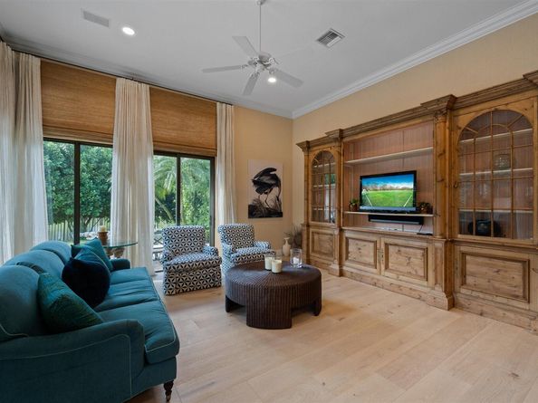 2911 Bent Cypress Rd, Wellington FL 33414