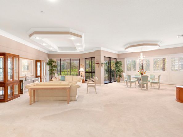 7383 Orangewood Lane 602, Boca Raton FL 33433