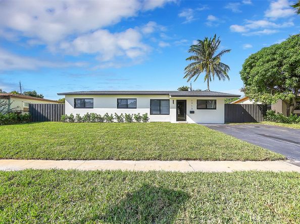 1313 SE 2nd Ave, Deerfield Beach FL 33441