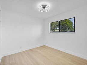 1313 SE 2nd Ave, Deerfield Beach FL 33441