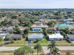 1313 SE 2nd Ave, Deerfield Beach FL 33441
