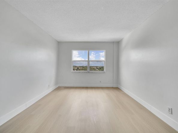 2555 NE 11th St 806, Fort Lauderdale FL 33304