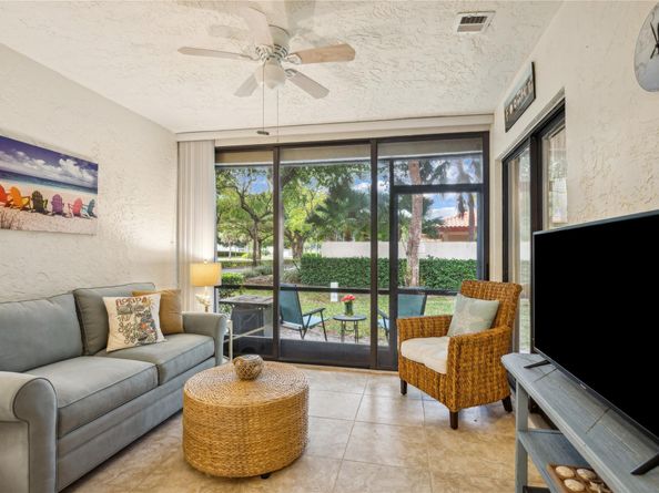 35 Centennial Court, Deerfield Beach FL 33442
