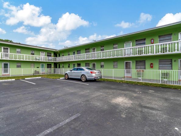 702 N L Street 6, Lake Worth Beach FL 33460